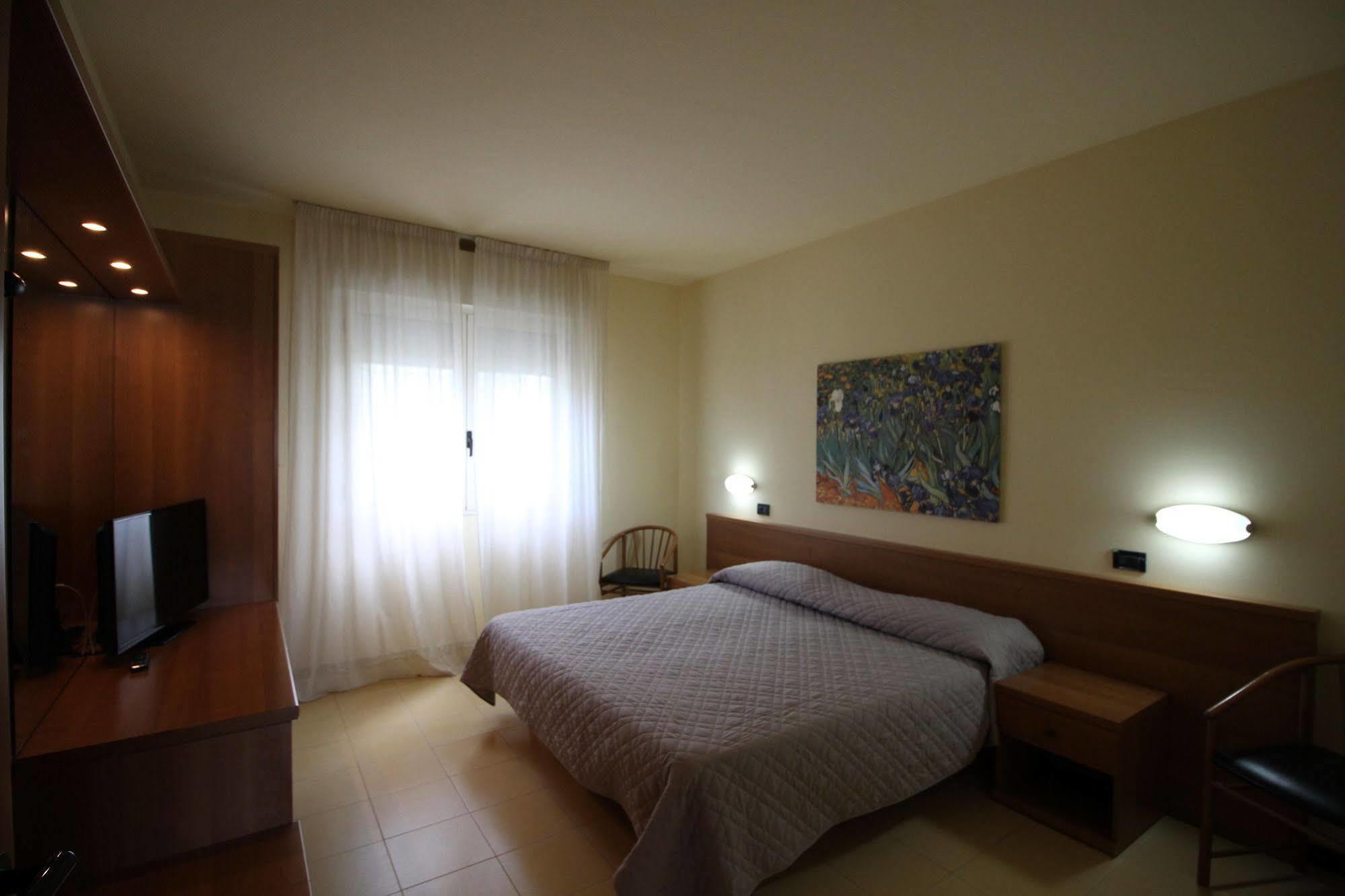 Hotel Italia Occhiobello Exteriör bild